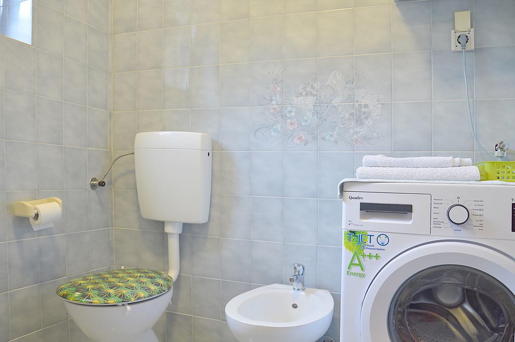 Giardino Apartment Umag Bagian luar foto